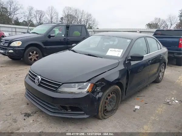 3VW2B7AJ6HM212961 2017 VOLKSWAGEN JETTA - Image 2