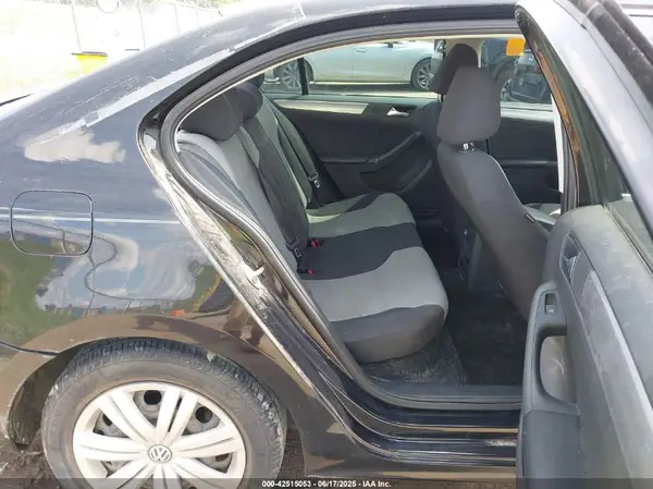 3VW2B7AJ6HM214872 2017 VOLKSWAGEN JETTA - Image 8
