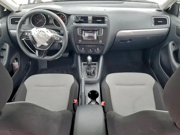 3VW2B7AJ6HM217500 2017 VOLKSWAGEN JETTA - Image 8