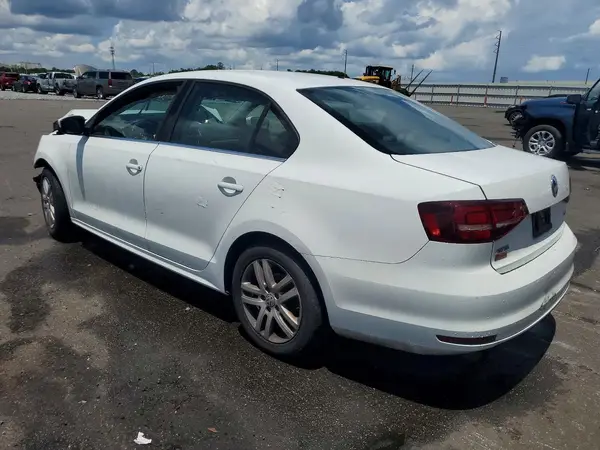 3VW2B7AJ6HM225595 2017 VOLKSWAGEN JETTA - Image 2