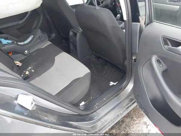 3VW2B7AJ6HM235141 2017 VOLKSWAGEN JETTA - Image 8