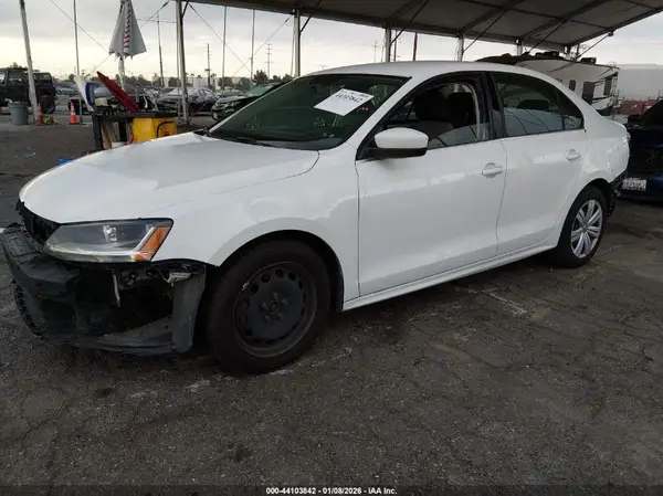 3VW2B7AJ6HM235754 2017 VOLKSWAGEN JETTA - Image 2