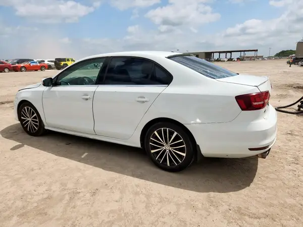 3VW2B7AJ6HM237102 2017 VOLKSWAGEN JETTA - Image 2
