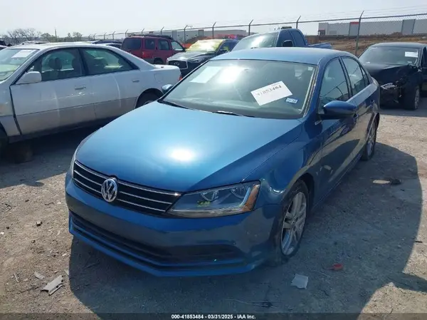 3VW2B7AJ6HM245409 2017 VOLKSWAGEN JETTA - Image 2
