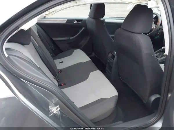 3VW2B7AJ6HM260069 2017 VOLKSWAGEN JETTA - Image 8