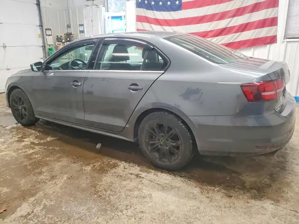 3VW2B7AJ6HM260184 2017 VOLKSWAGEN JETTA - Image 2