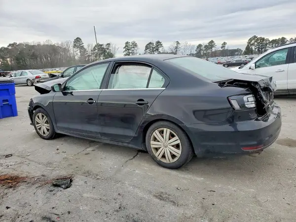 3VW2B7AJ6HM261593 2017 VOLKSWAGEN JETTA - Image 2