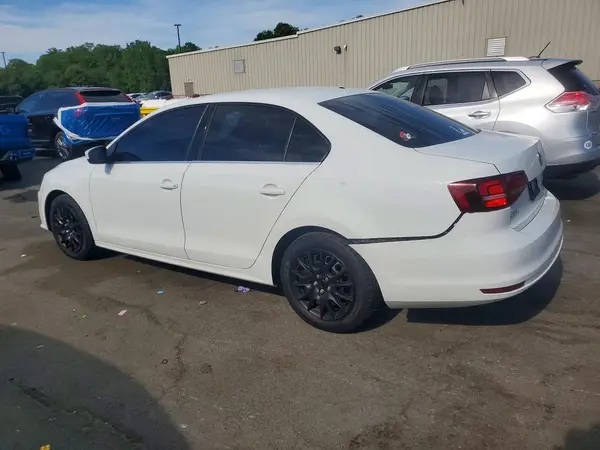 3VW2B7AJ6HM267779 2017 VOLKSWAGEN JETTA - Image 2