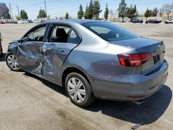 3VW2B7AJ6HM272917 2017 VOLKSWAGEN JETTA - Image 2