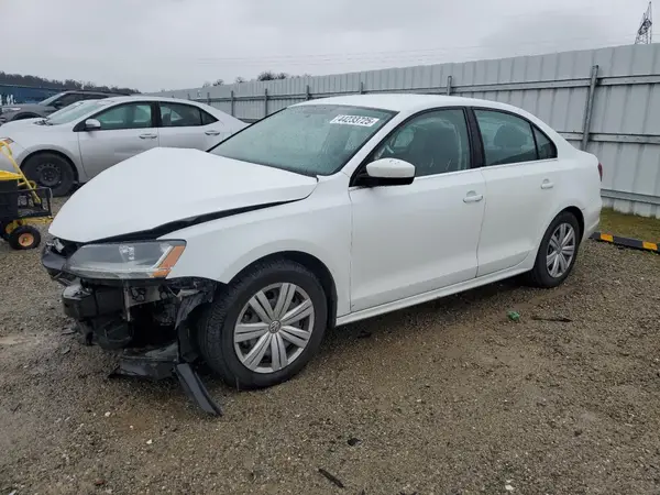 3VW2B7AJ6HM282055 2017 VOLKSWAGEN JETTA - Image 1