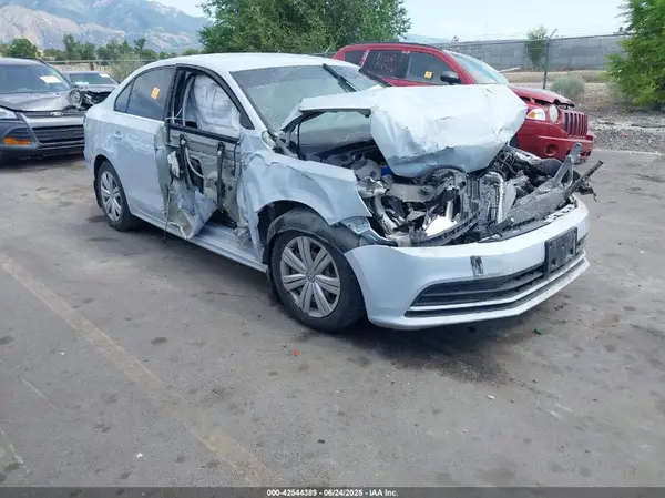 3VW2B7AJ6HM287109 2017 VOLKSWAGEN JETTA - Image 1