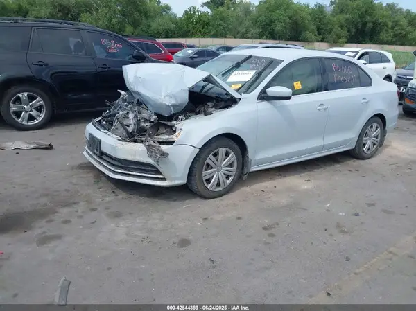 3VW2B7AJ6HM287109 2017 VOLKSWAGEN JETTA - Image 2