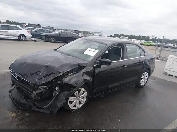 3VW2B7AJ6HM289572 2017 VOLKSWAGEN JETTA - Image 2