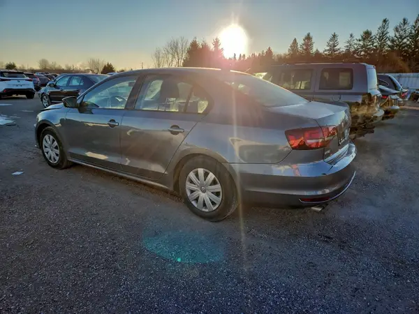 3VW2B7AJ6HM292424 2017 VOLKSWAGEN JETTA - Image 2