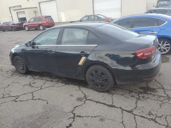 3VW2B7AJ6HM303132 2017 VOLKSWAGEN JETTA - Image 2