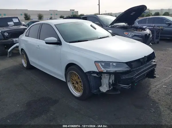 3VW2B7AJ6HM319136 2017 VOLKSWAGEN JETTA - Image 1