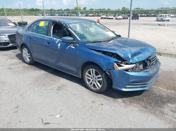 3VW2B7AJ6HM327219 2017 VOLKSWAGEN JETTA - Image 1
