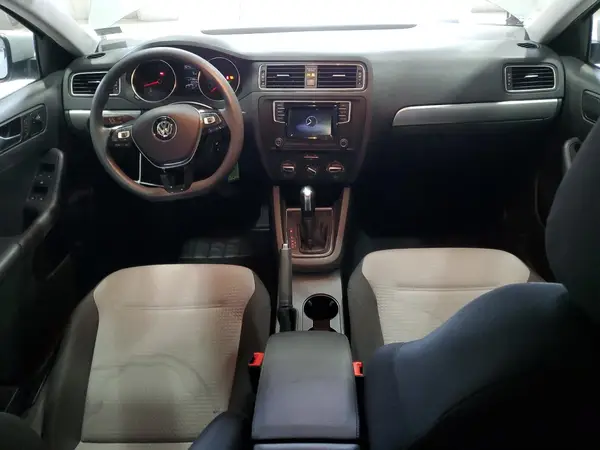 3VW2B7AJ6HM329049 2017 VOLKSWAGEN JETTA - Image 8