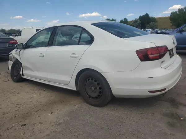 3VW2B7AJ6HM334333 2017 VOLKSWAGEN JETTA - Image 2