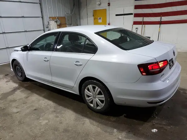 3VW2B7AJ6HM336163 2017 VOLKSWAGEN JETTA - Image 2