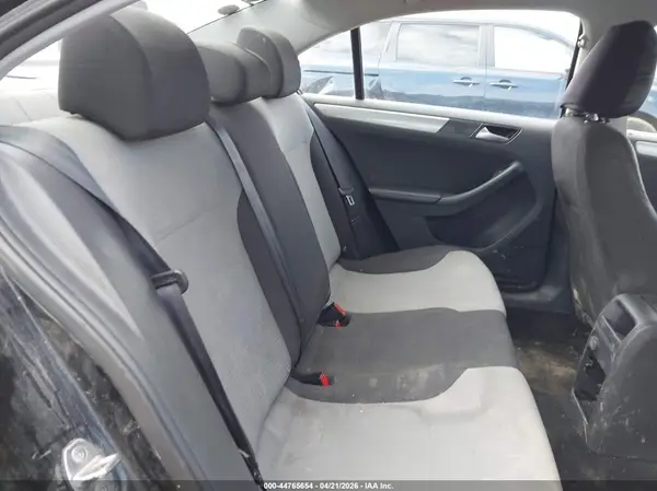 3VW2B7AJ6HM342075 2017 VOLKSWAGEN JETTA - Image 8