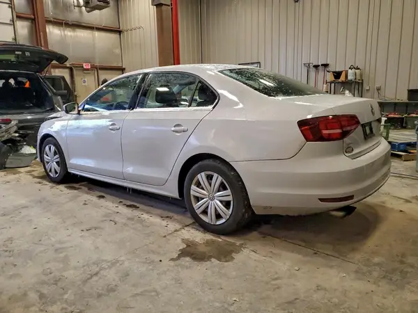 3VW2B7AJ6HM347535 2017 VOLKSWAGEN JETTA - Image 2