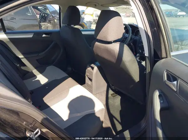 3VW2B7AJ6HM349334 2017 VOLKSWAGEN JETTA - Image 8