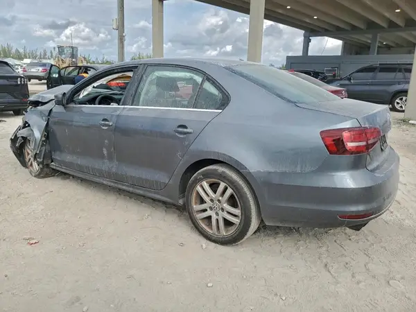 3VW2B7AJ6HM352301 2017 VOLKSWAGEN JETTA - Image 2