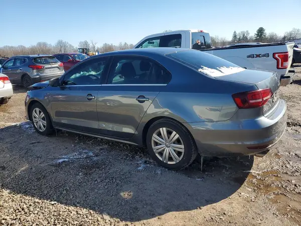 3VW2B7AJ6HM368689 2017 VOLKSWAGEN JETTA - Image 2