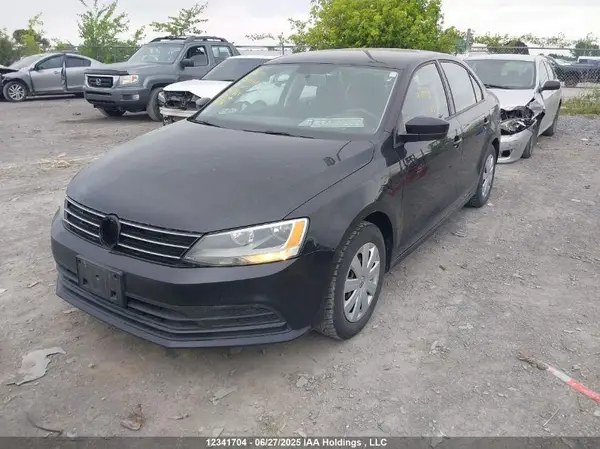 3VW2B7AJ6HM397884 2017 VOLKSWAGEN JETTA - Image 2