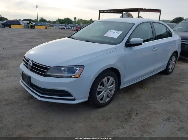 3VW2B7AJ6HM406745 2017 VOLKSWAGEN JETTA - Image 2
