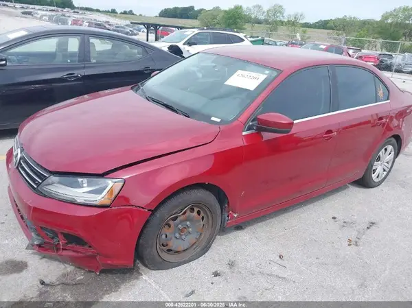 3VW2B7AJ6HM409175 2017 VOLKSWAGEN JETTA - Image 2