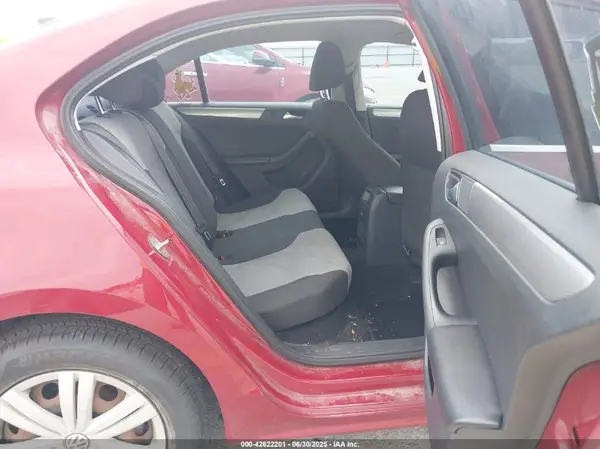 3VW2B7AJ6HM409175 2017 VOLKSWAGEN JETTA - Image 8
