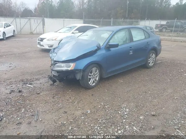 3VW2B7AJ6JM205711 2018 VOLKSWAGEN JETTA - Image 2