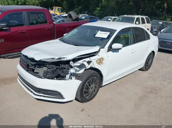 3VW2B7AJ6JM208737 2018 VOLKSWAGEN JETTA - Image 2