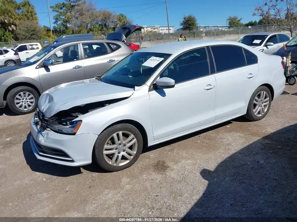 3VW2B7AJ6JM212299 2018 VOLKSWAGEN JETTA - Image 2