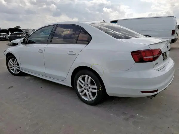 3VW2B7AJ6JM216093 2018 VOLKSWAGEN JETTA - Image 2