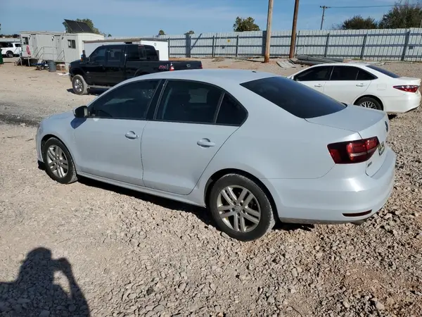 3VW2B7AJ6JM219270 2018 VOLKSWAGEN JETTA - Image 2