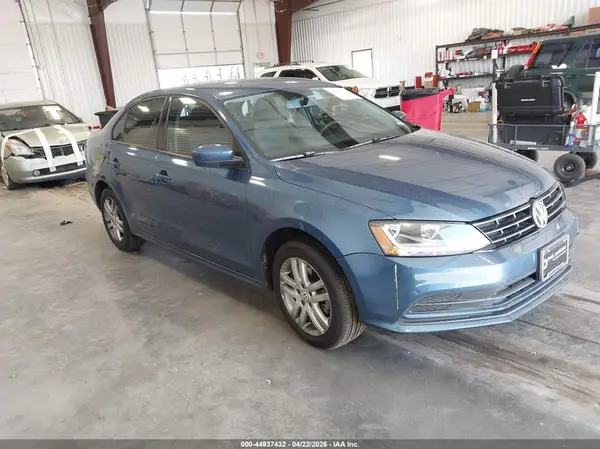 3VW2B7AJ6JM221293 2018 VOLKSWAGEN JETTA - Image 1