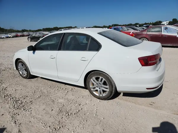3VW2B7AJ6JM230981 2018 VOLKSWAGEN JETTA - Image 2