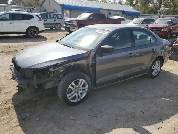 3VW2B7AJ6JM246288 2018 VOLKSWAGEN JETTA - Image 1