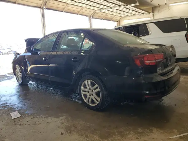 3VW2B7AJ6JM257761 2018 VOLKSWAGEN JETTA - Image 2
