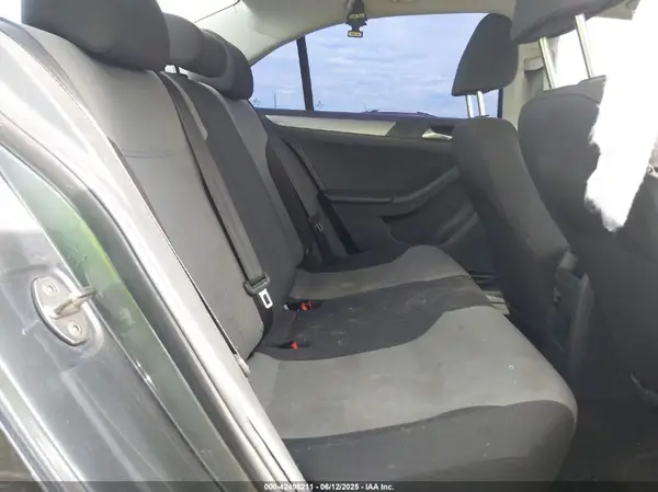 3VW2B7AJ6JM263009 2018 VOLKSWAGEN JETTA - Image 8