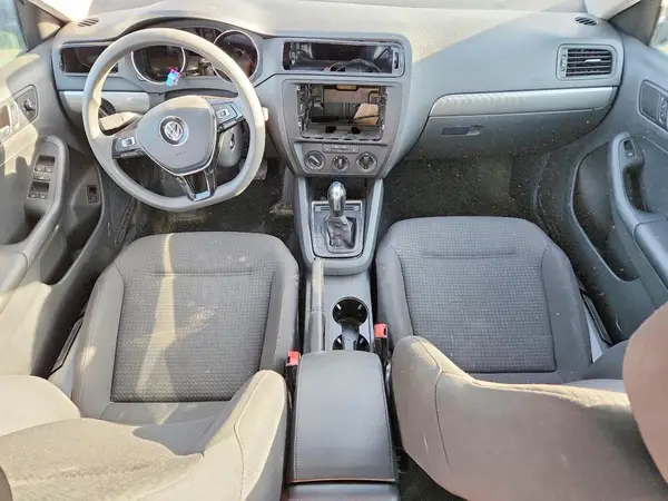 3VW2B7AJ7HM202455 2017 VOLKSWAGEN JETTA - Image 8