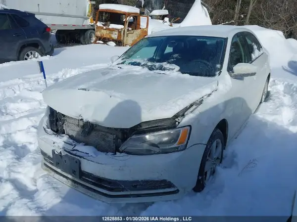 3VW2B7AJ7HM203685 2017 VOLKSWAGEN JETTA - Image 2