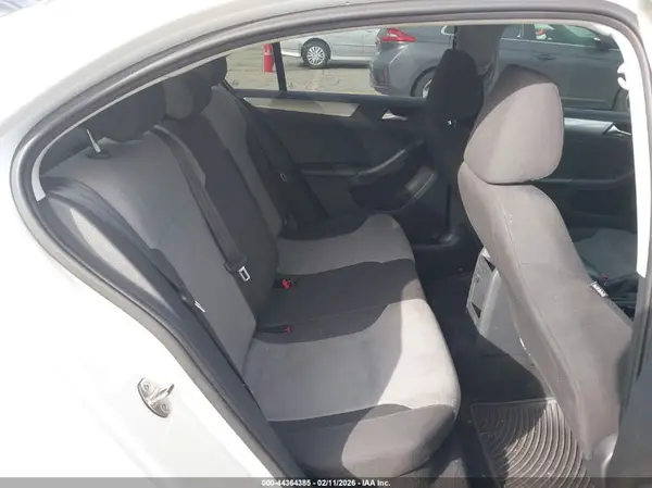 3VW2B7AJ7HM210667 2017 VOLKSWAGEN JETTA - Image 8