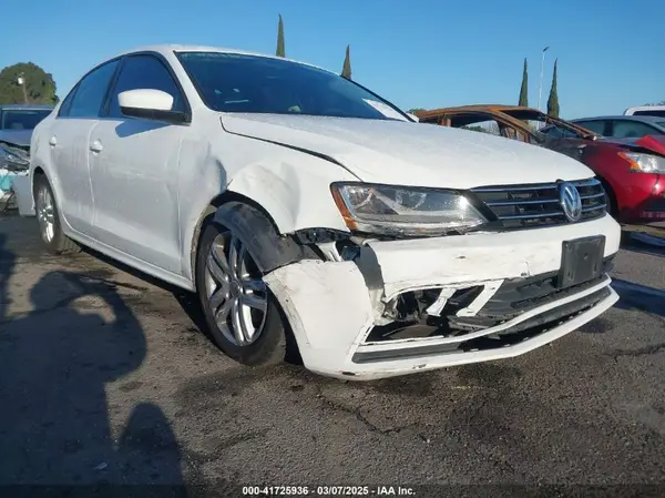 3VW2B7AJ7HM210670 2017 VOLKSWAGEN JETTA - Image 1