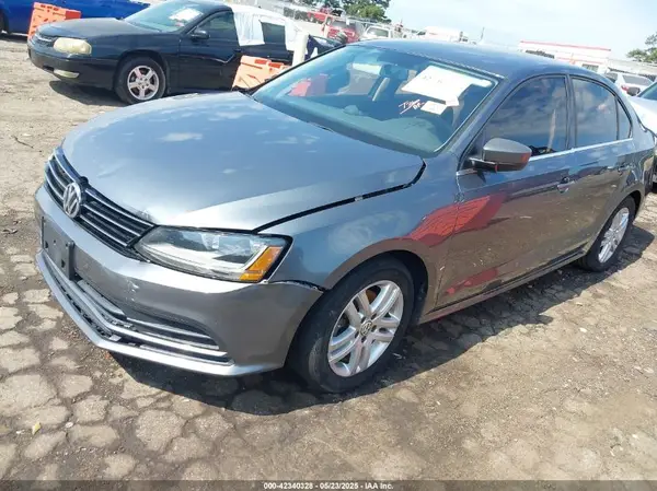 3VW2B7AJ7HM211740 2017 VOLKSWAGEN JETTA - Image 2
