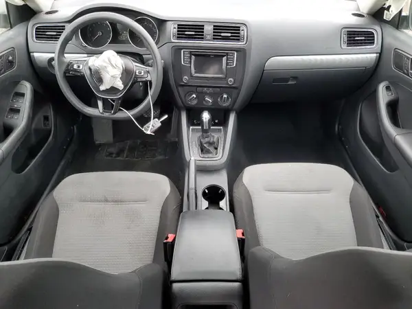 3VW2B7AJ7HM215562 2017 VOLKSWAGEN JETTA - Image 8