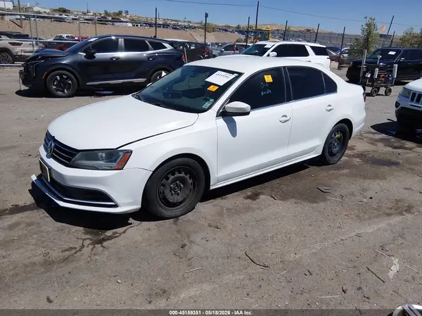 3VW2B7AJ7HM217621 2017 VOLKSWAGEN JETTA - Image 2